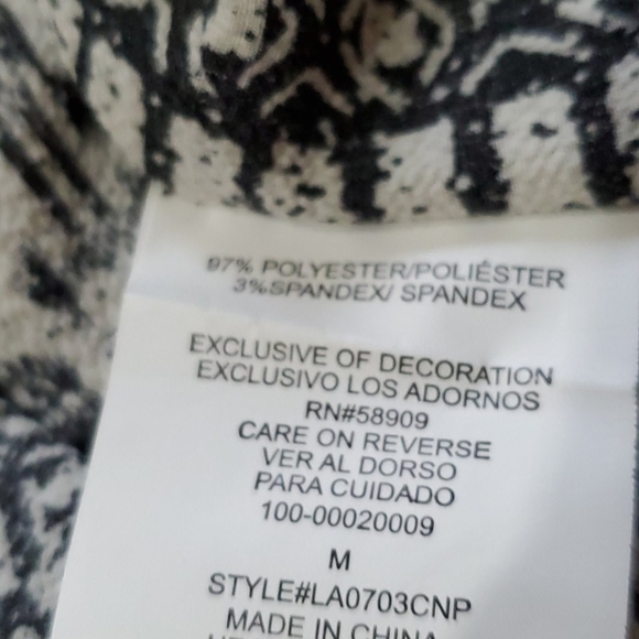 Top - Picture 5 of 6